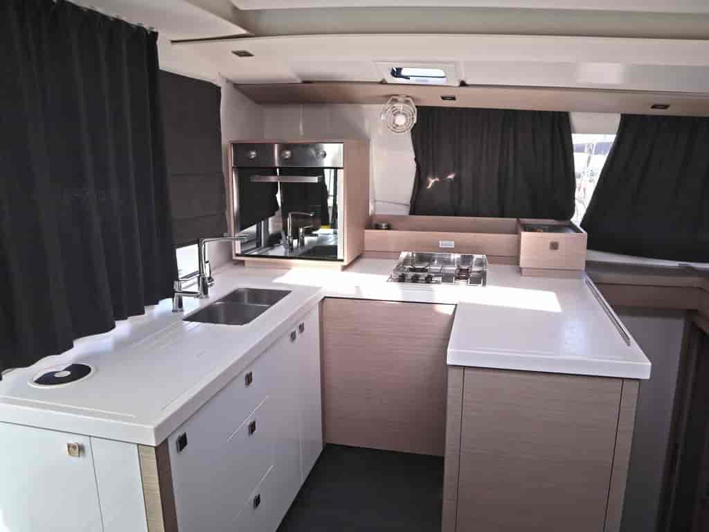Boat picture 13