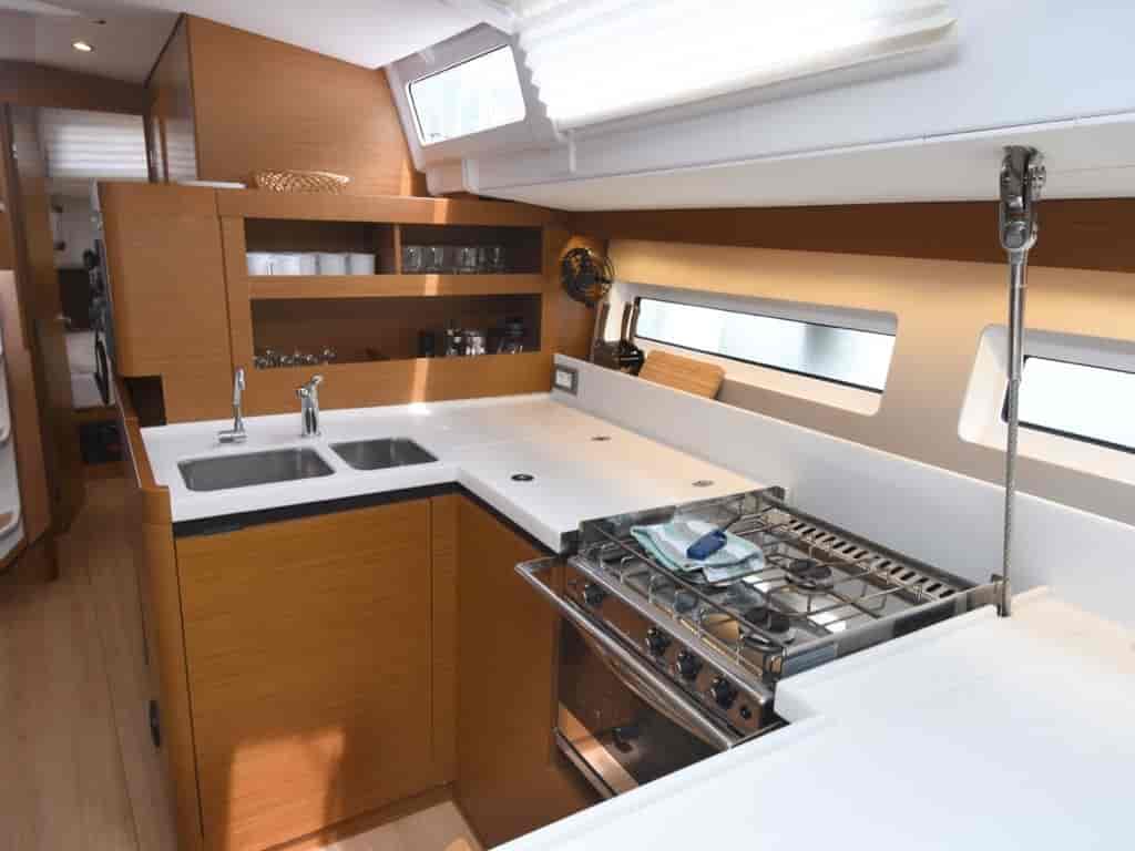 Boat picture 16