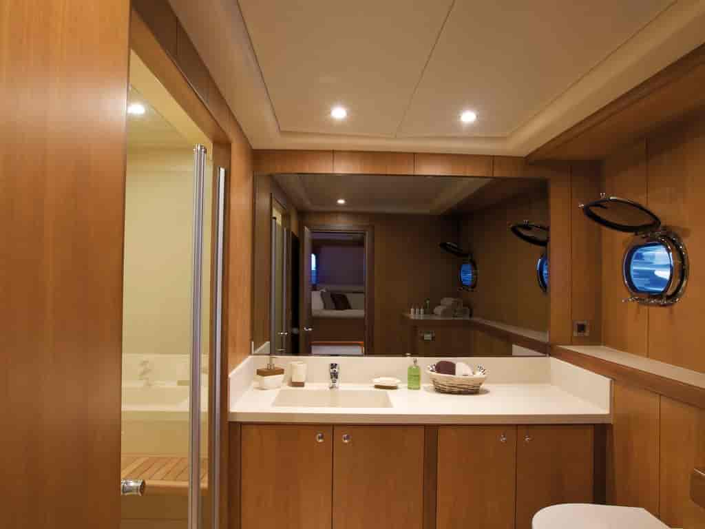 Boat picture 16