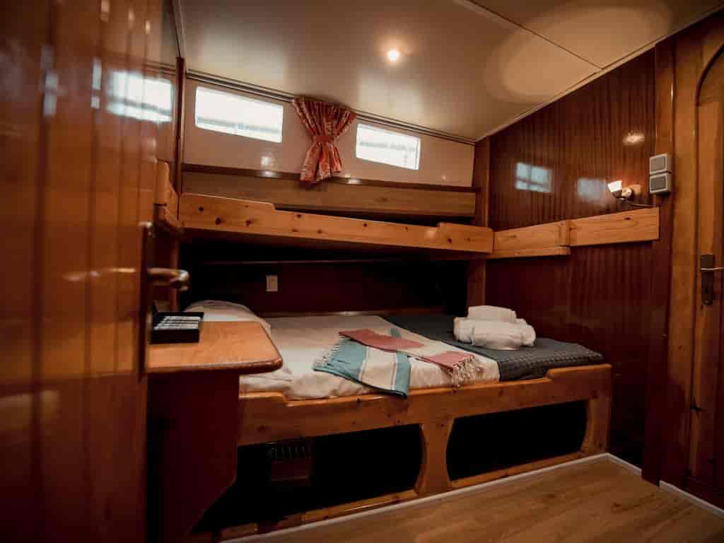 Boat picture 16