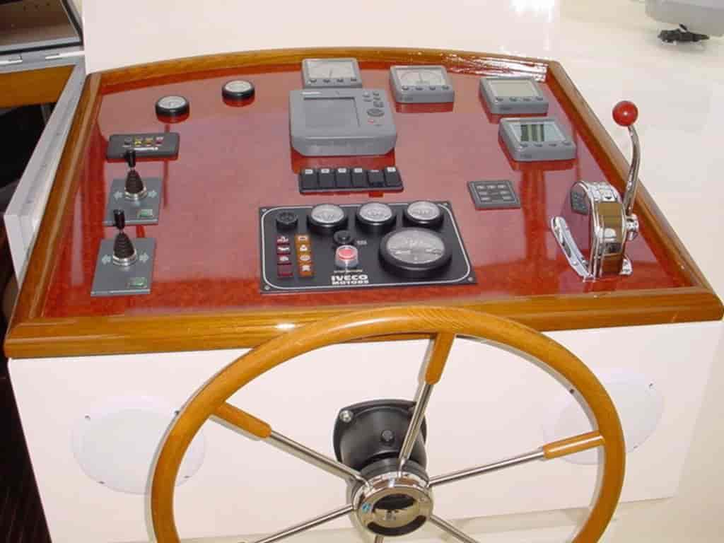 Boat picture 9