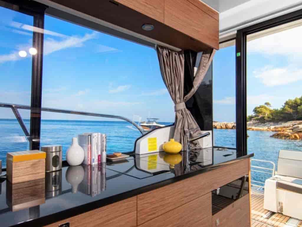 Boat picture 16