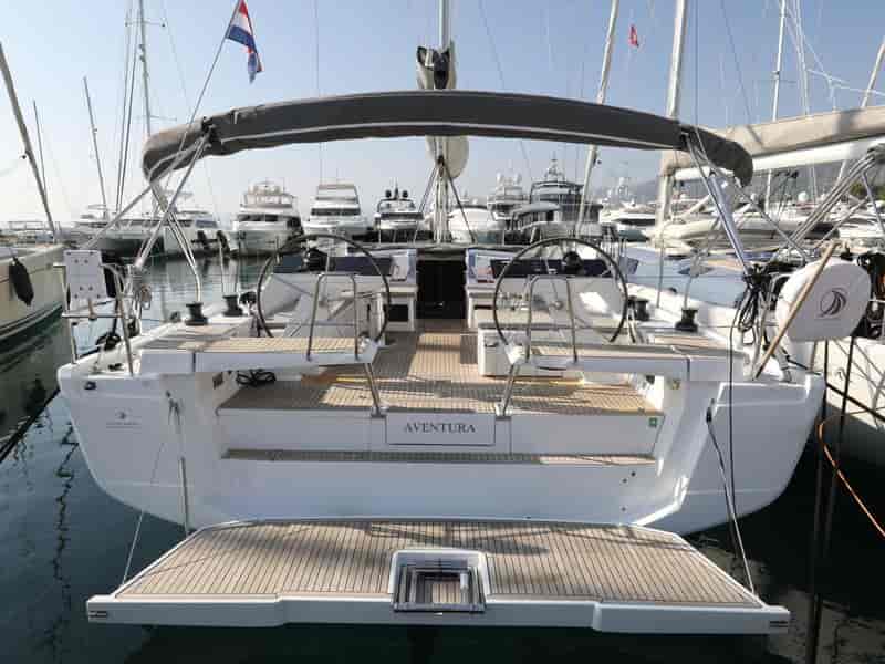 Photo of Aventura, image 1 of 5