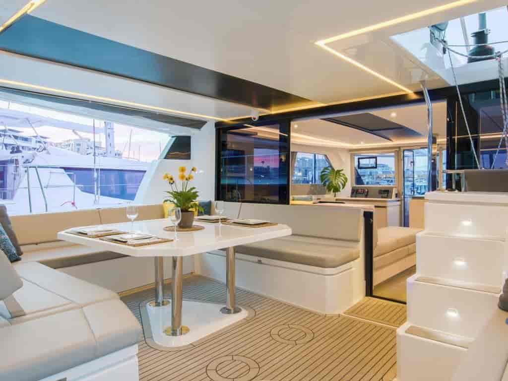 Photo 2 of Moorings 5000 Exclusive Plus