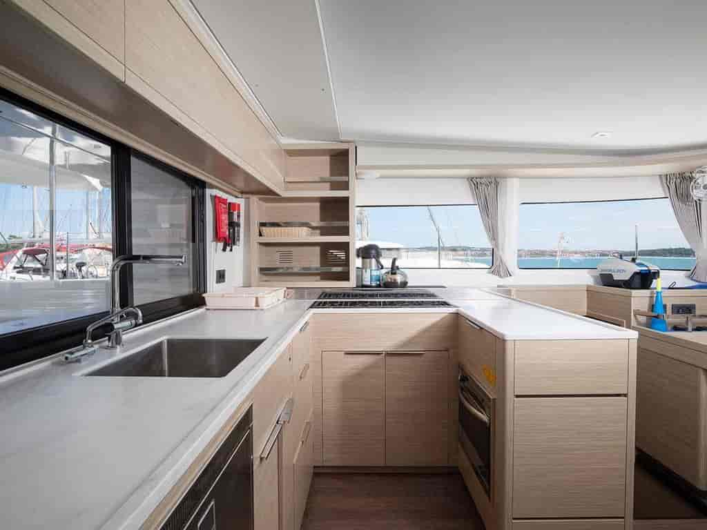 Boat picture 17