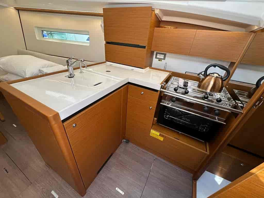 Boat picture 9