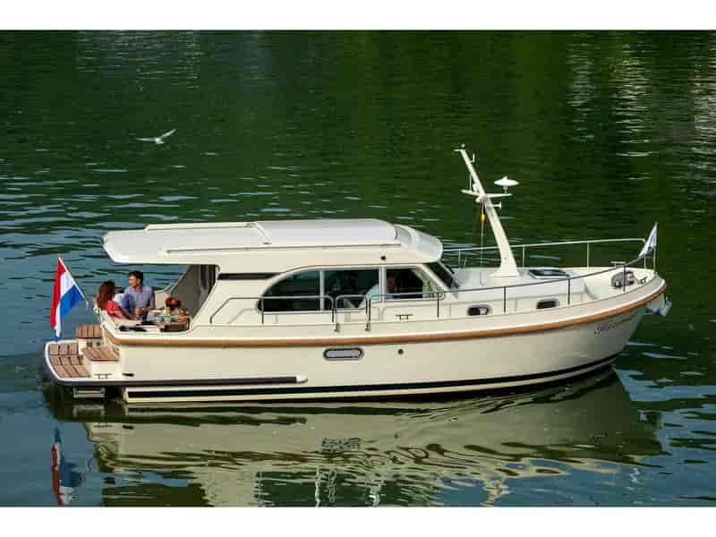 Boat picture 1