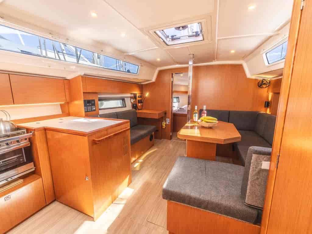 Boat picture 9