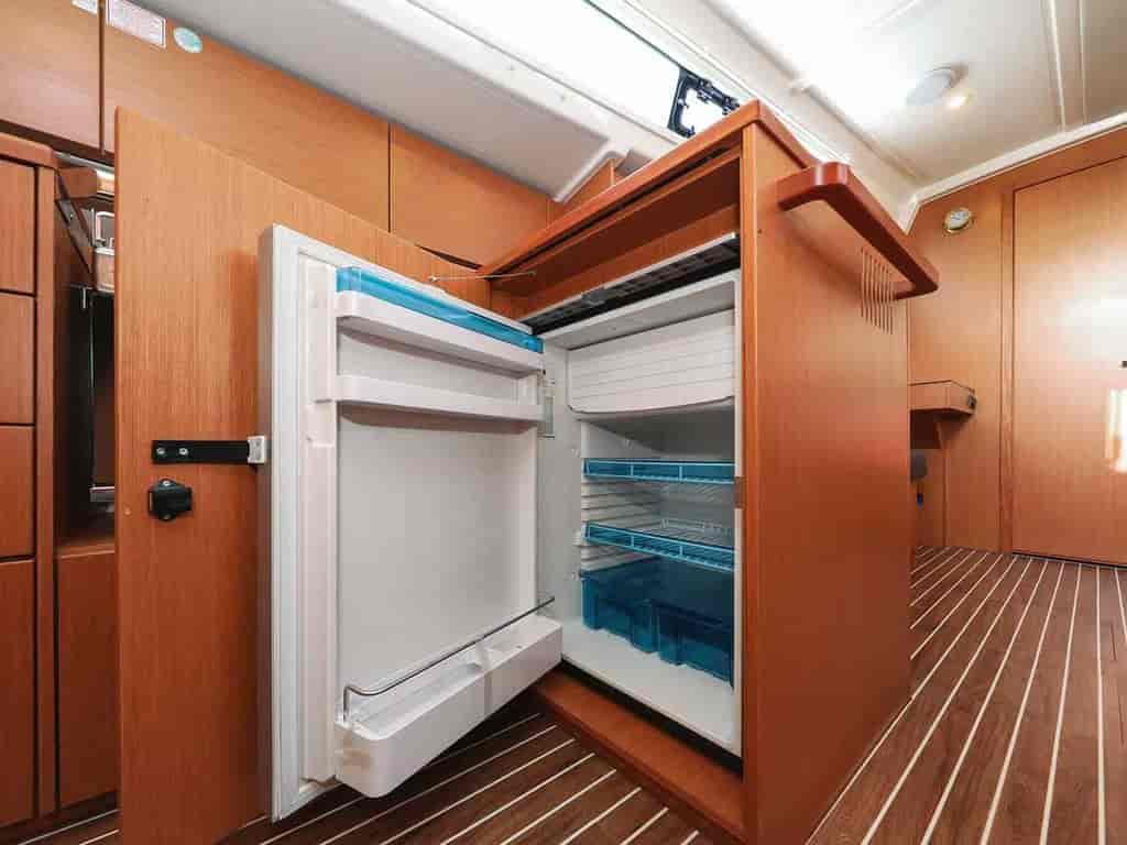 Boat picture 17
