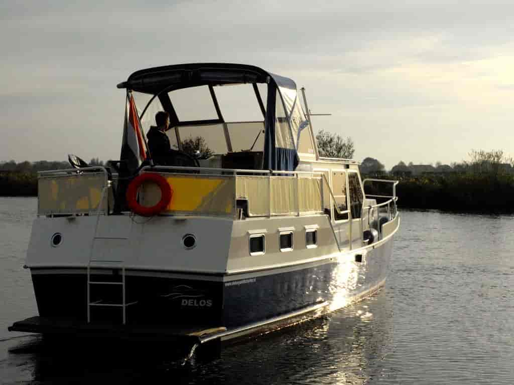 Boat picture 9