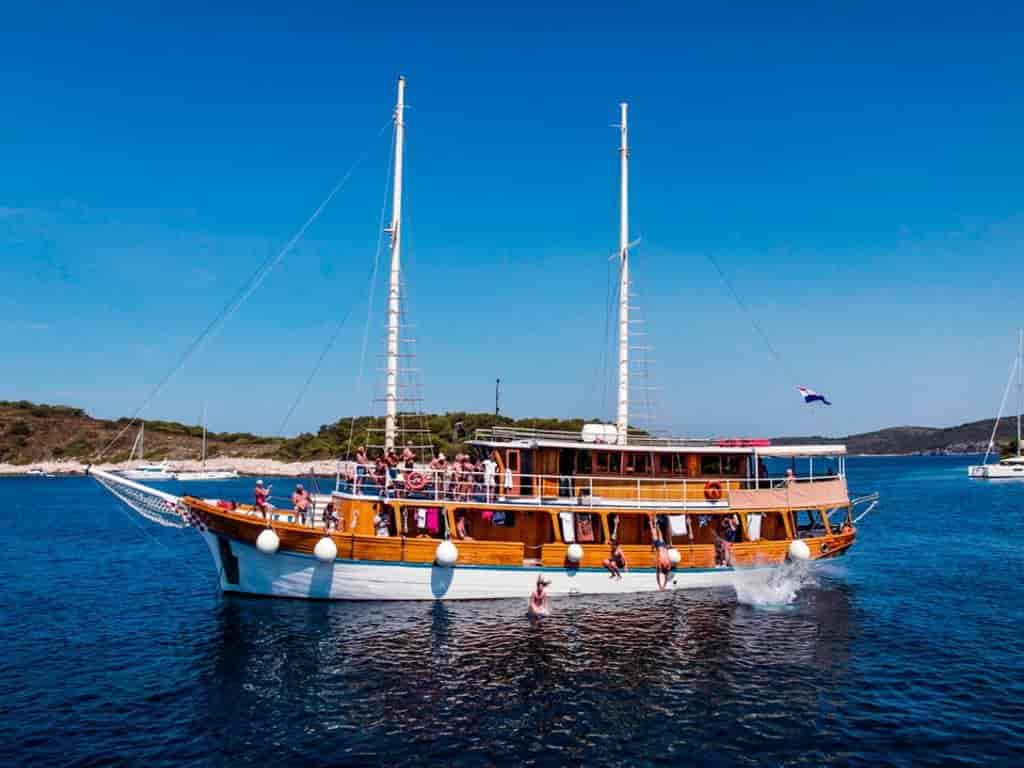 Boat picture 2