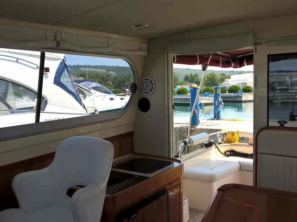 Boat picture 9