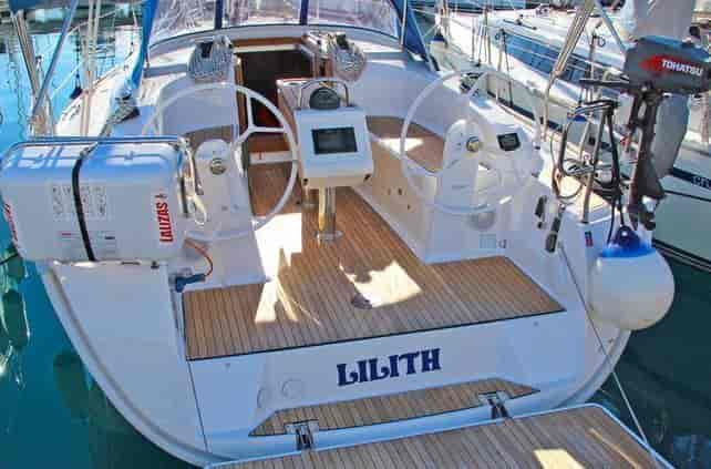 Photo of Lilith, image 1 of 5