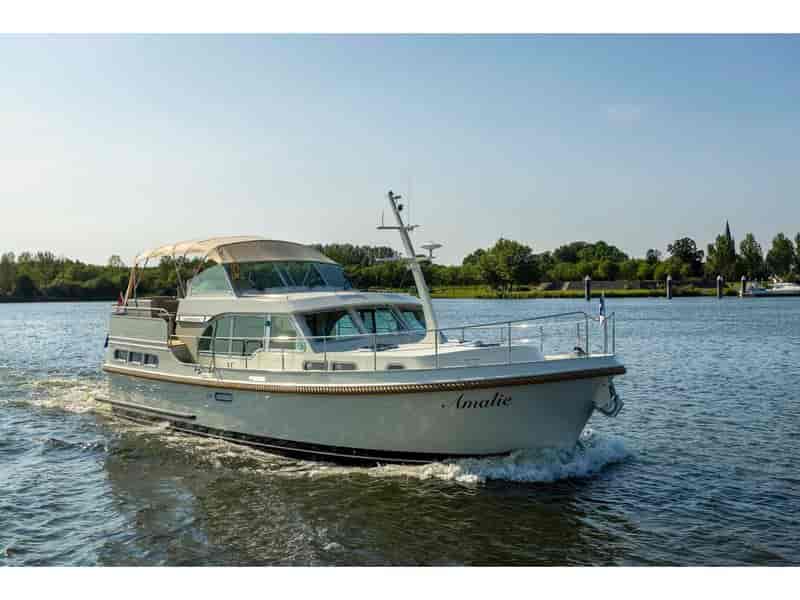 Boat picture 1