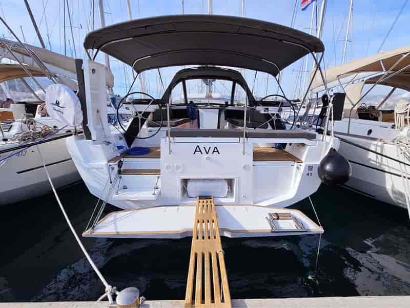 Photo of Ava (A/C & gen), image 1 of 5