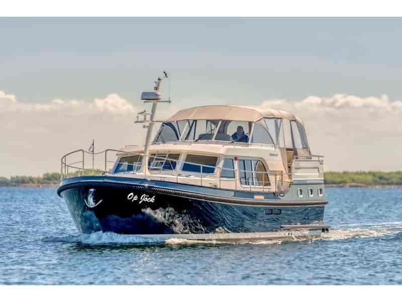 Boat picture 1