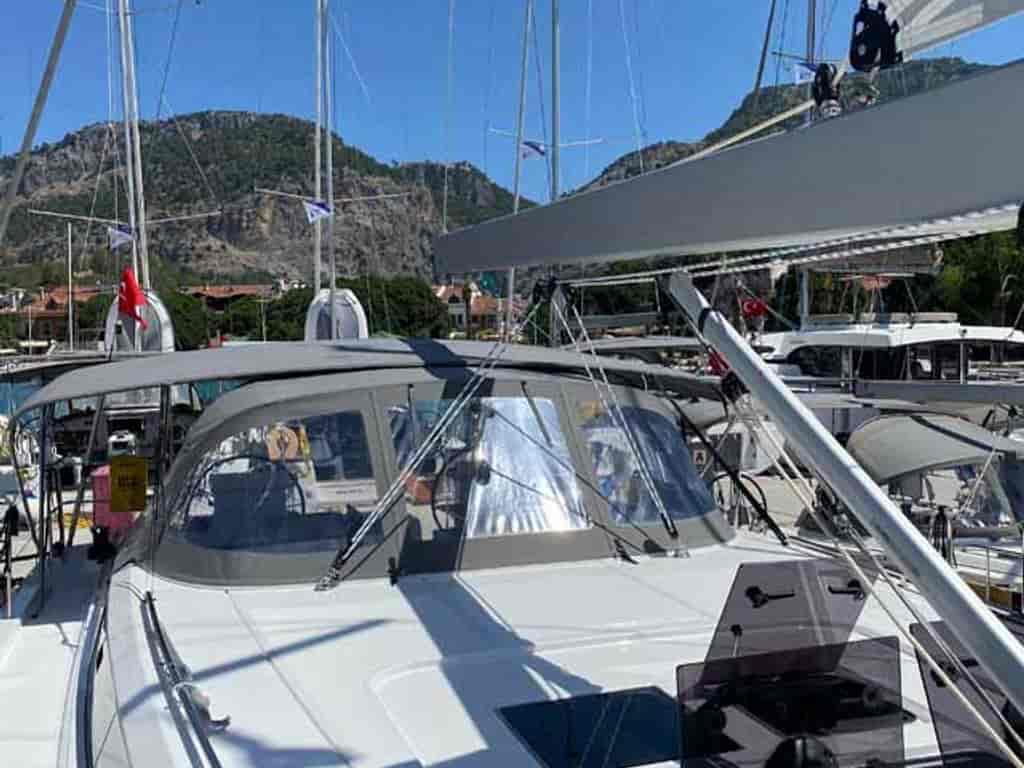Photo 5 of Beluga