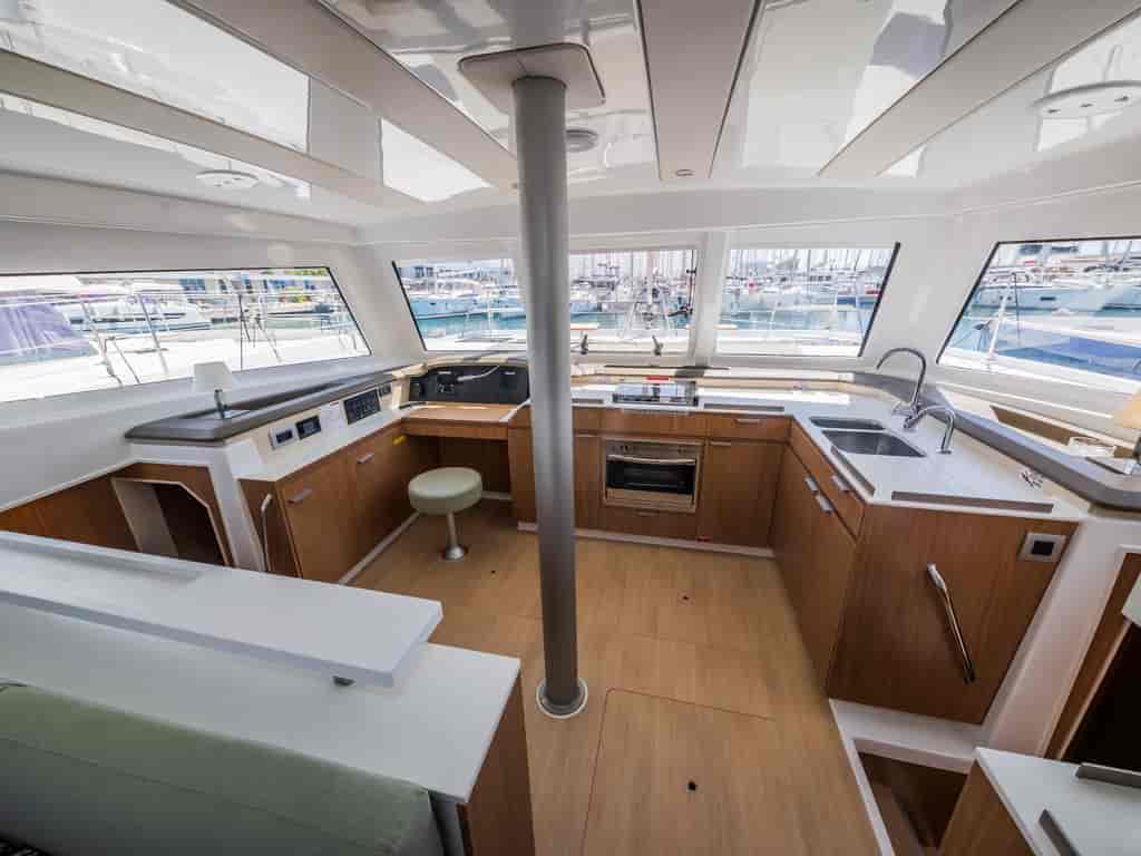 Boat picture 17