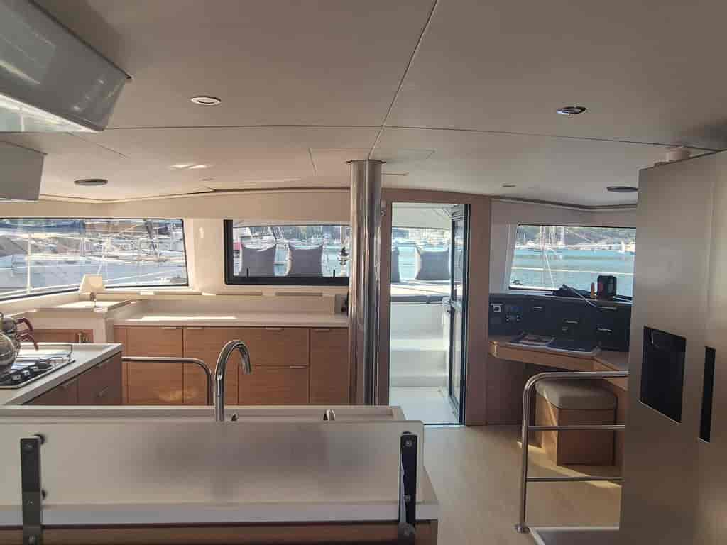 Boat picture 9