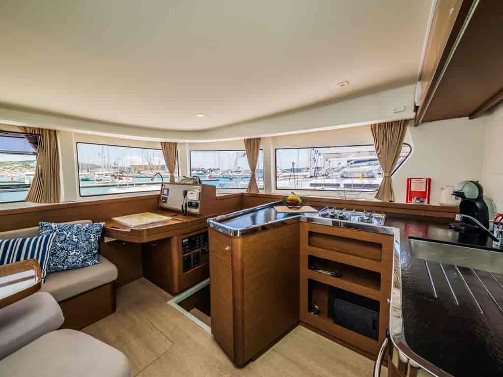 Boat picture 16