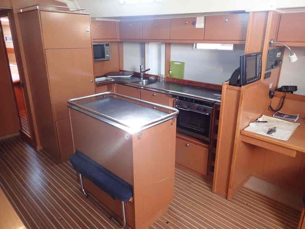 Boat picture 9
