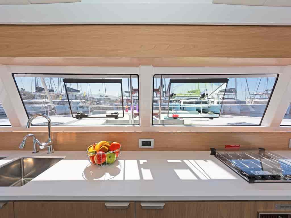 Boat picture 14