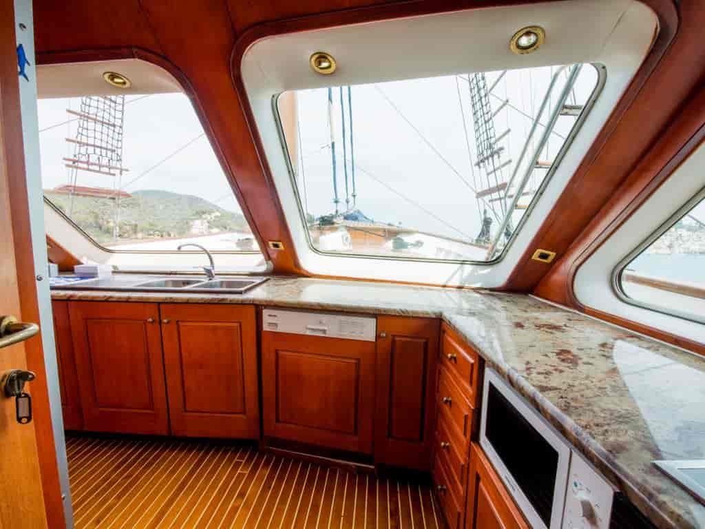 Boat picture 37