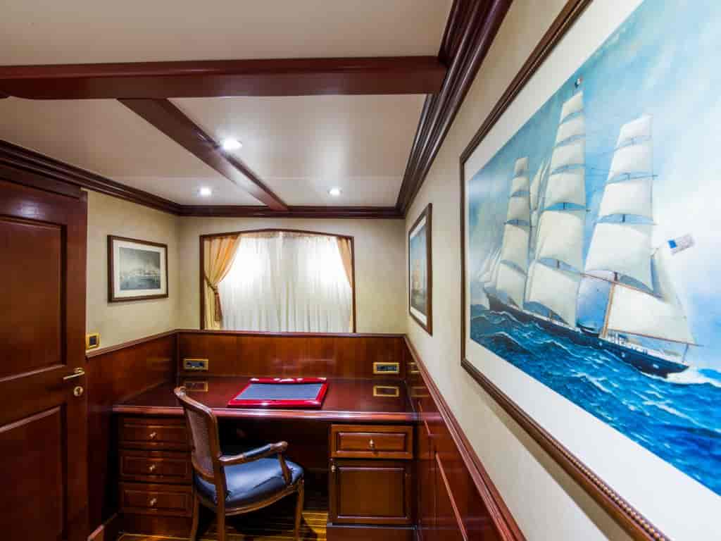 Boat picture 7