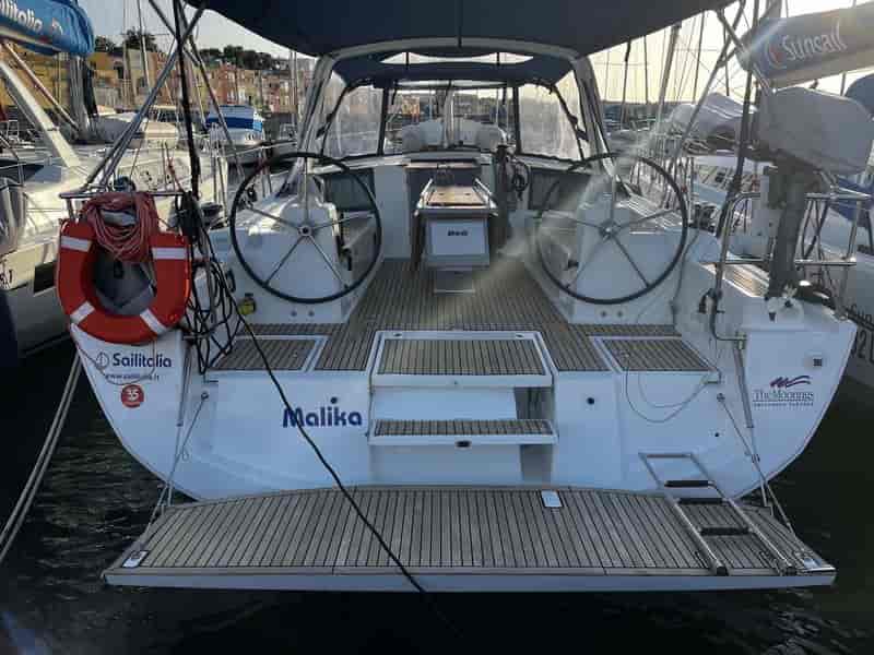 Photo of Malika, image 1 of 5