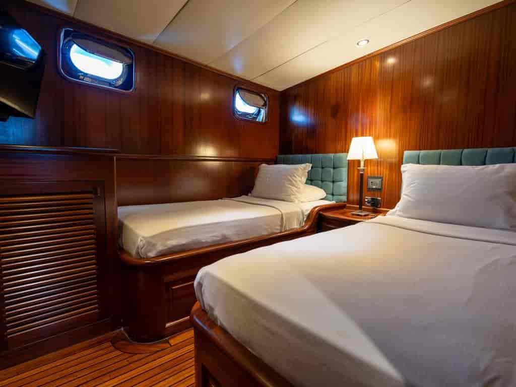 Boat picture 19