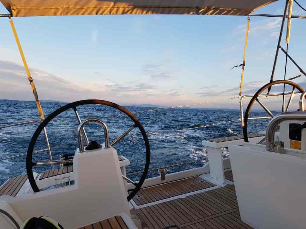Boat picture 9