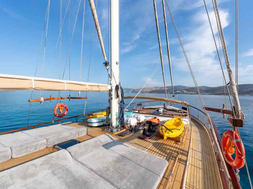 Boat picture 16