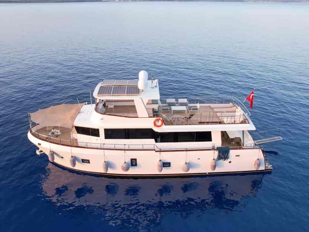 Boat picture 9