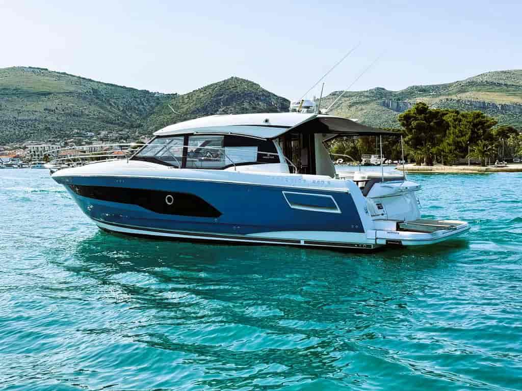 Boat picture 9