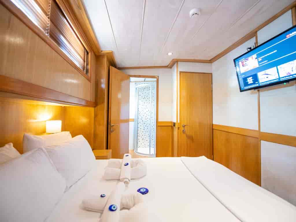 Boat picture 9