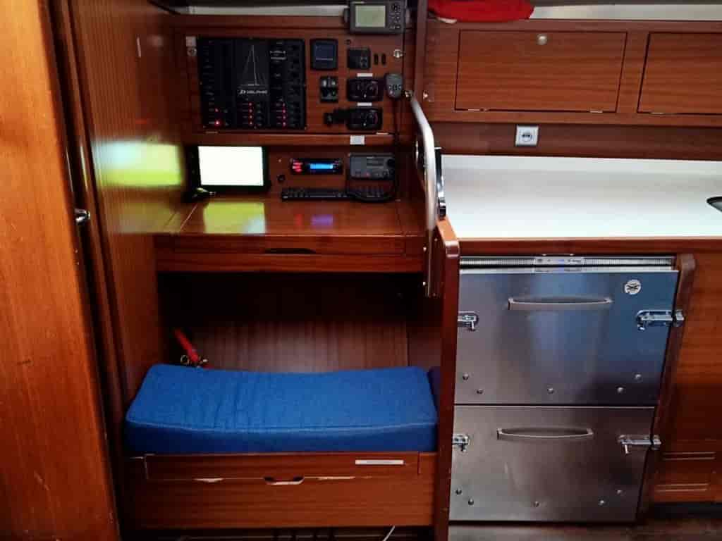 Boat picture 9