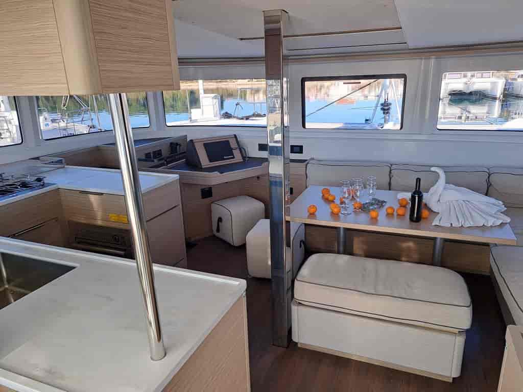 Boat picture 13