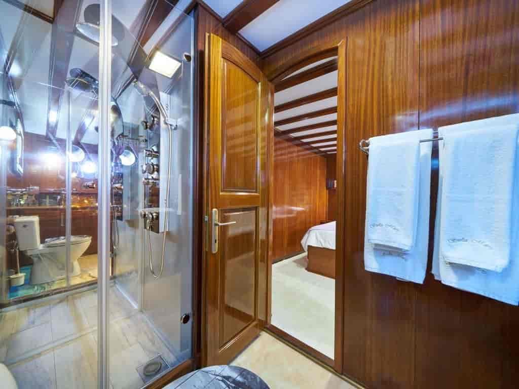 Boat picture 10