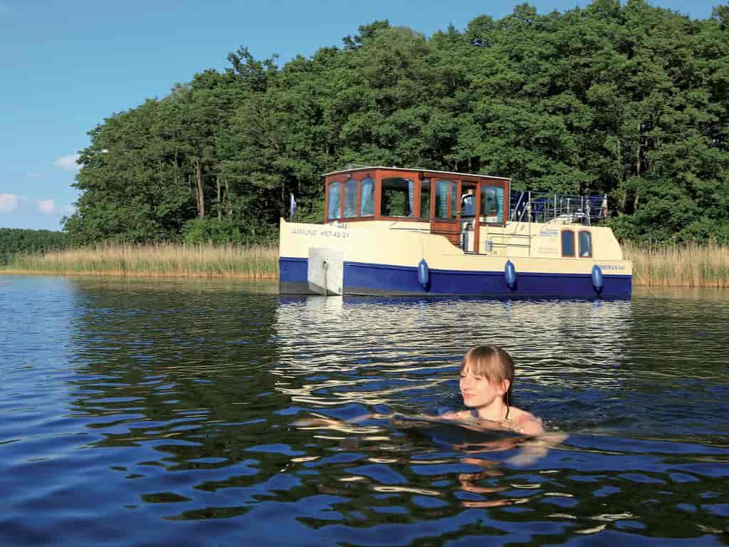 Boat picture 7