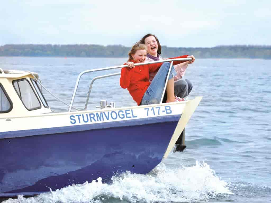 Boat picture 9