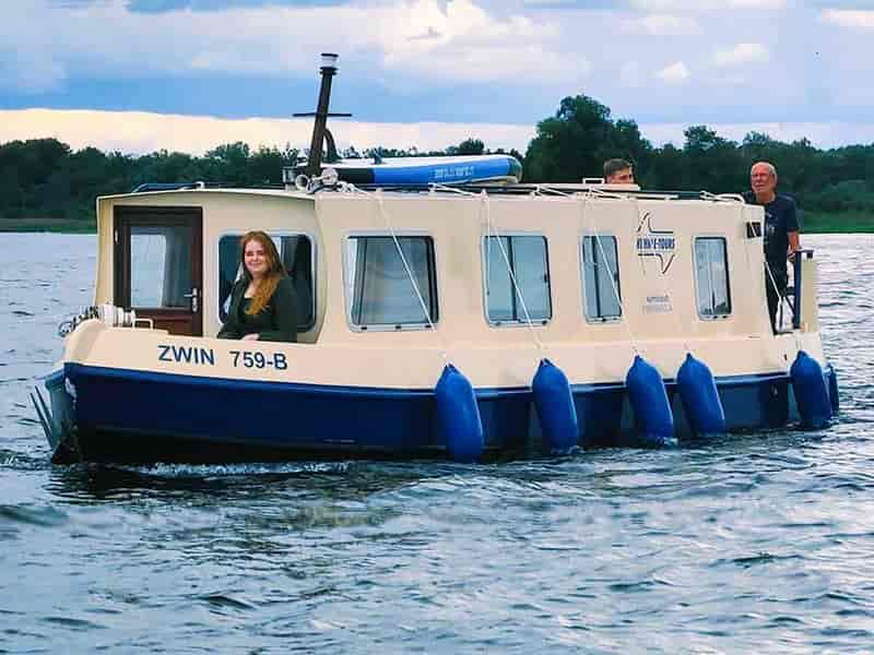 Boat picture 1