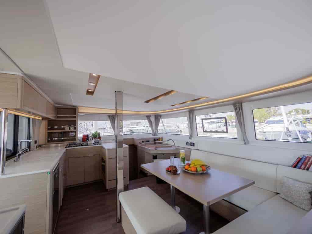 Boat picture 17