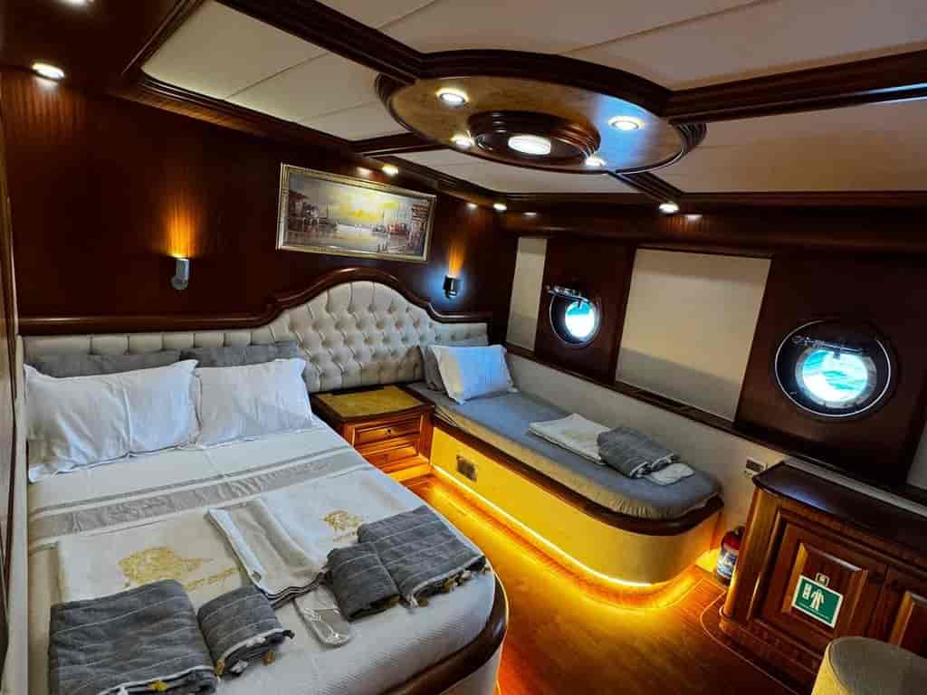 Boat picture 17