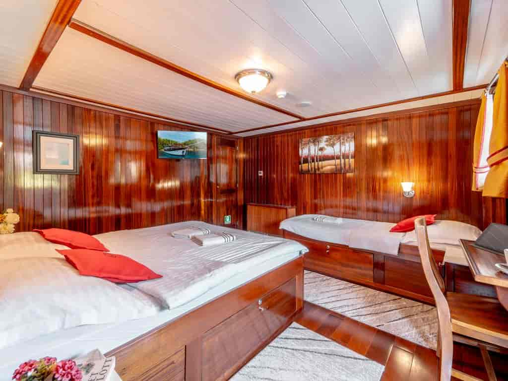 Boat picture 23
