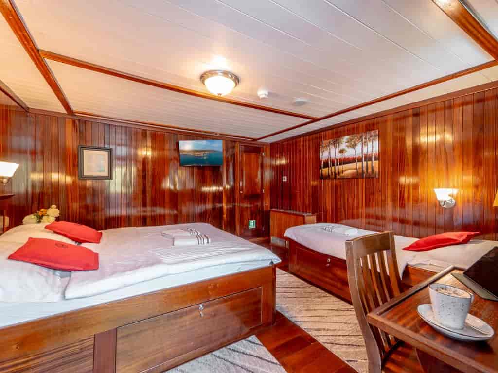 Boat picture 24