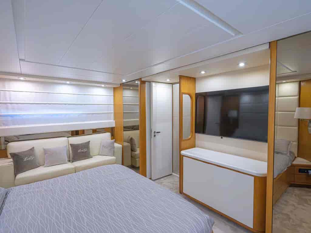 Boat picture 9