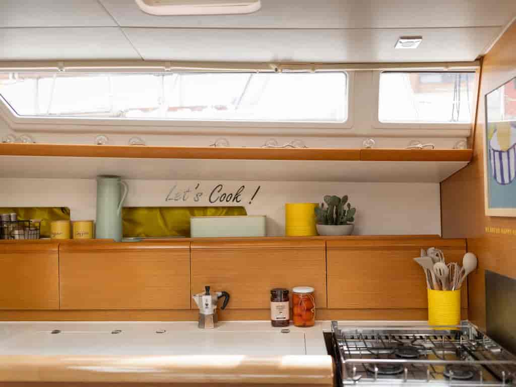 Boat picture 9