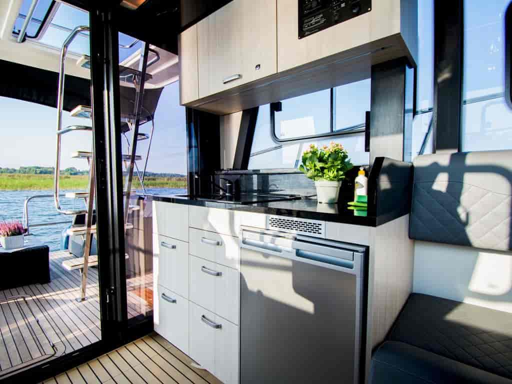 Boat picture 2