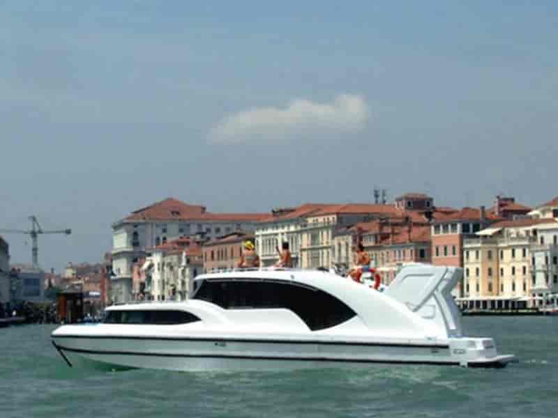 Boat picture 1
