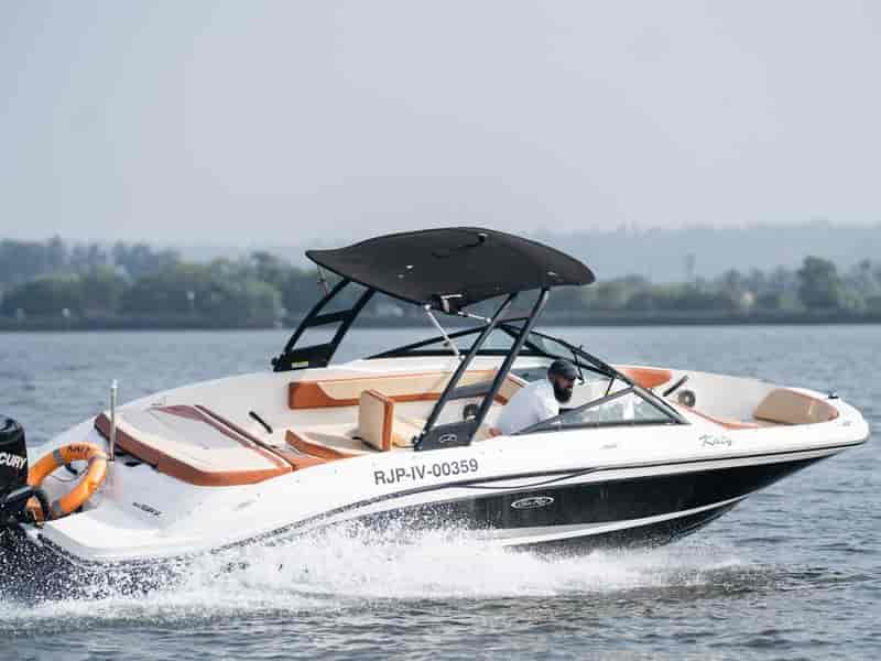 Boat picture 1